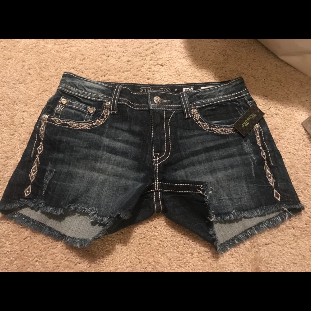 Miss me jean shorts!